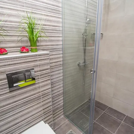 아파트 Vista Suites