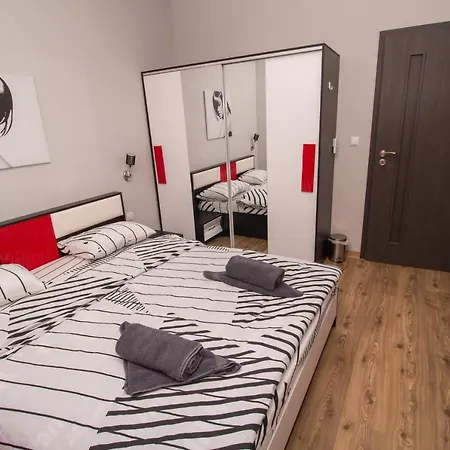 Апартамент Vista Suites