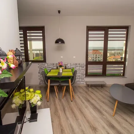 Апартамент Vista Suites
